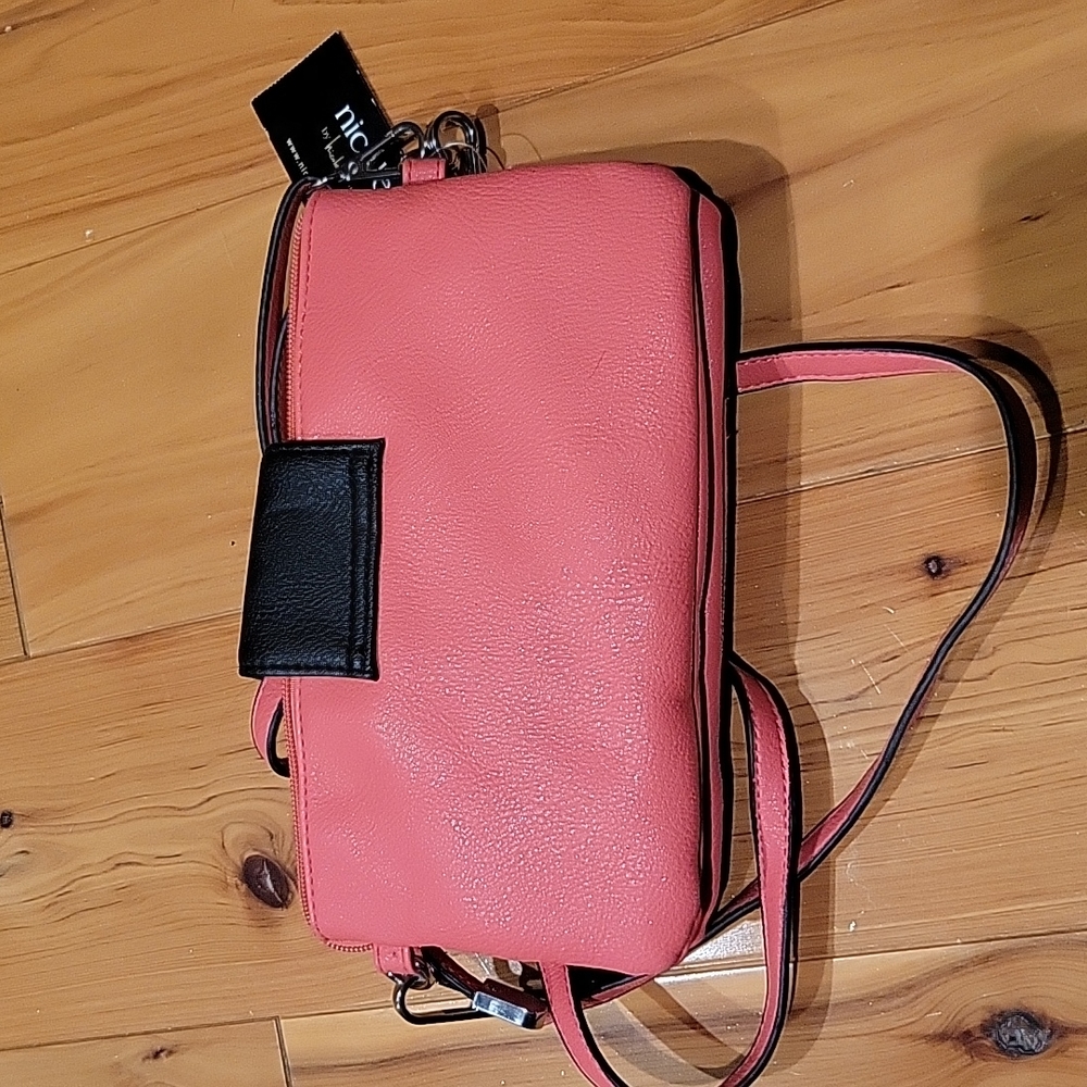NWT Cross body clutch - Picture 3 of 3
